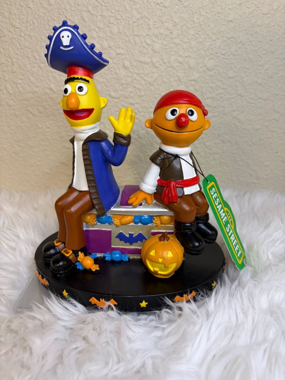 Sesame Street Bert & Ernie Pirate Halloween Figurine Pumpkin Decor NWT